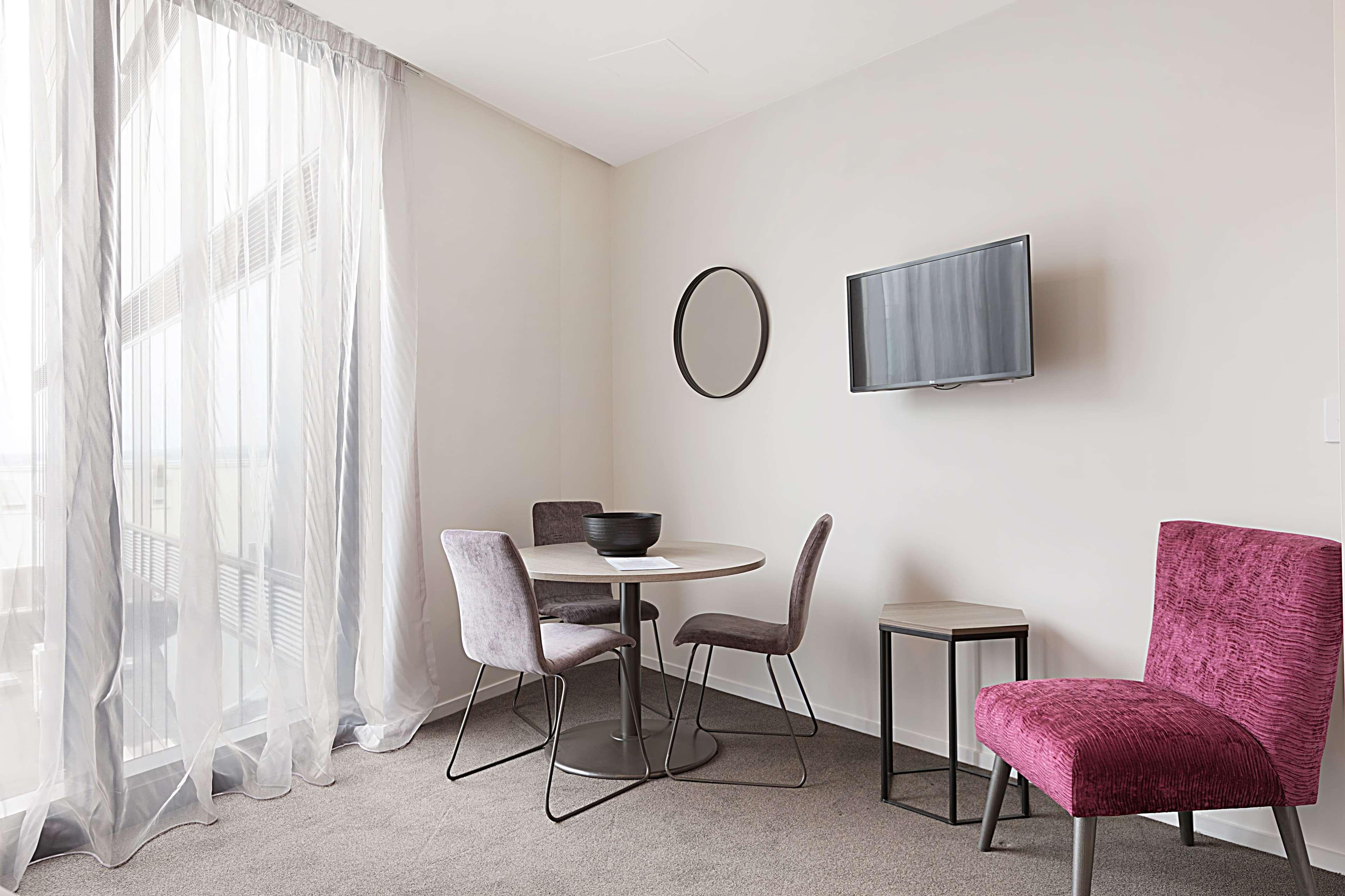 Ramada Suites By Wyndham Victoria Street West Auckland Exterior foto