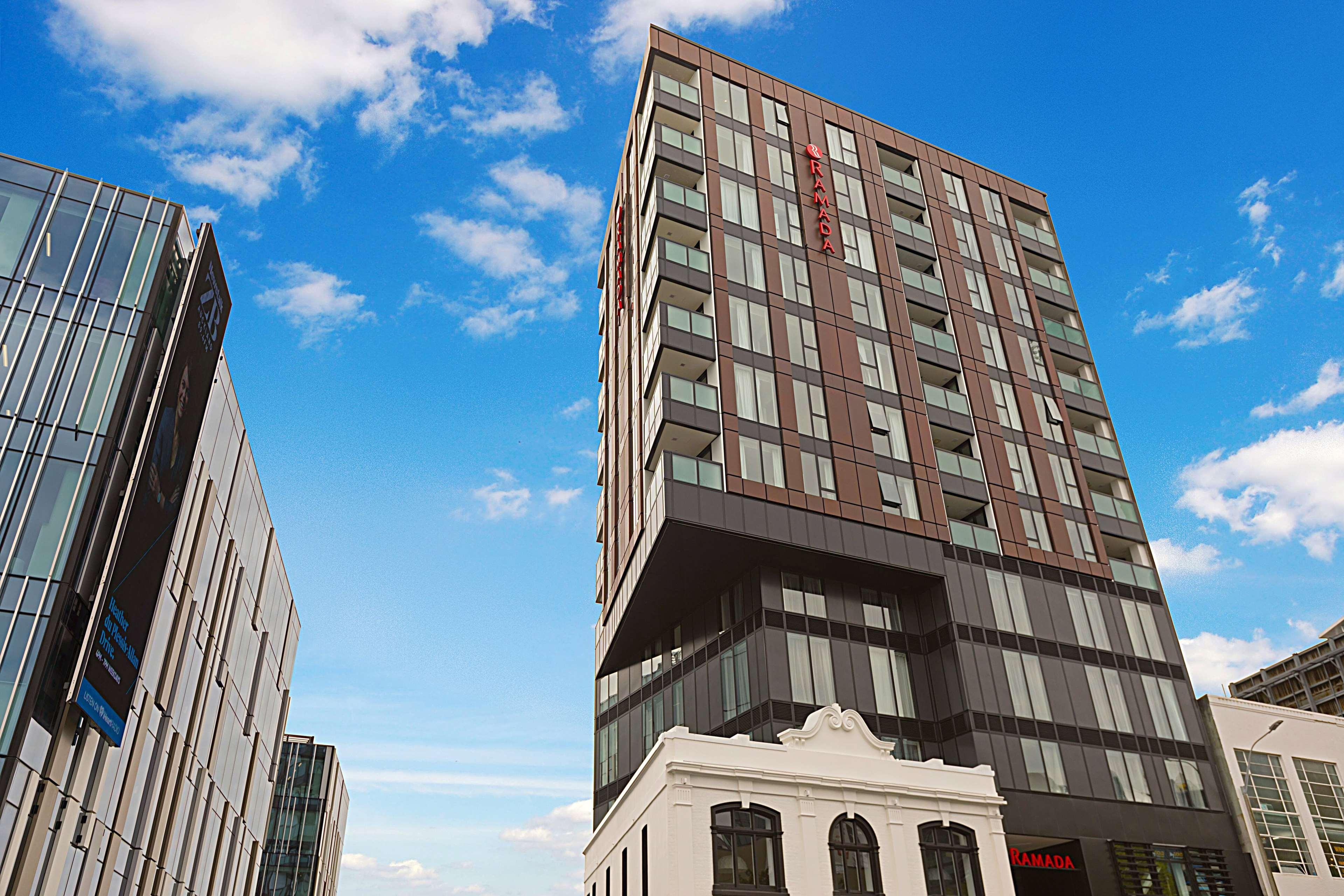 Ramada Suites By Wyndham Victoria Street West Auckland Exterior foto