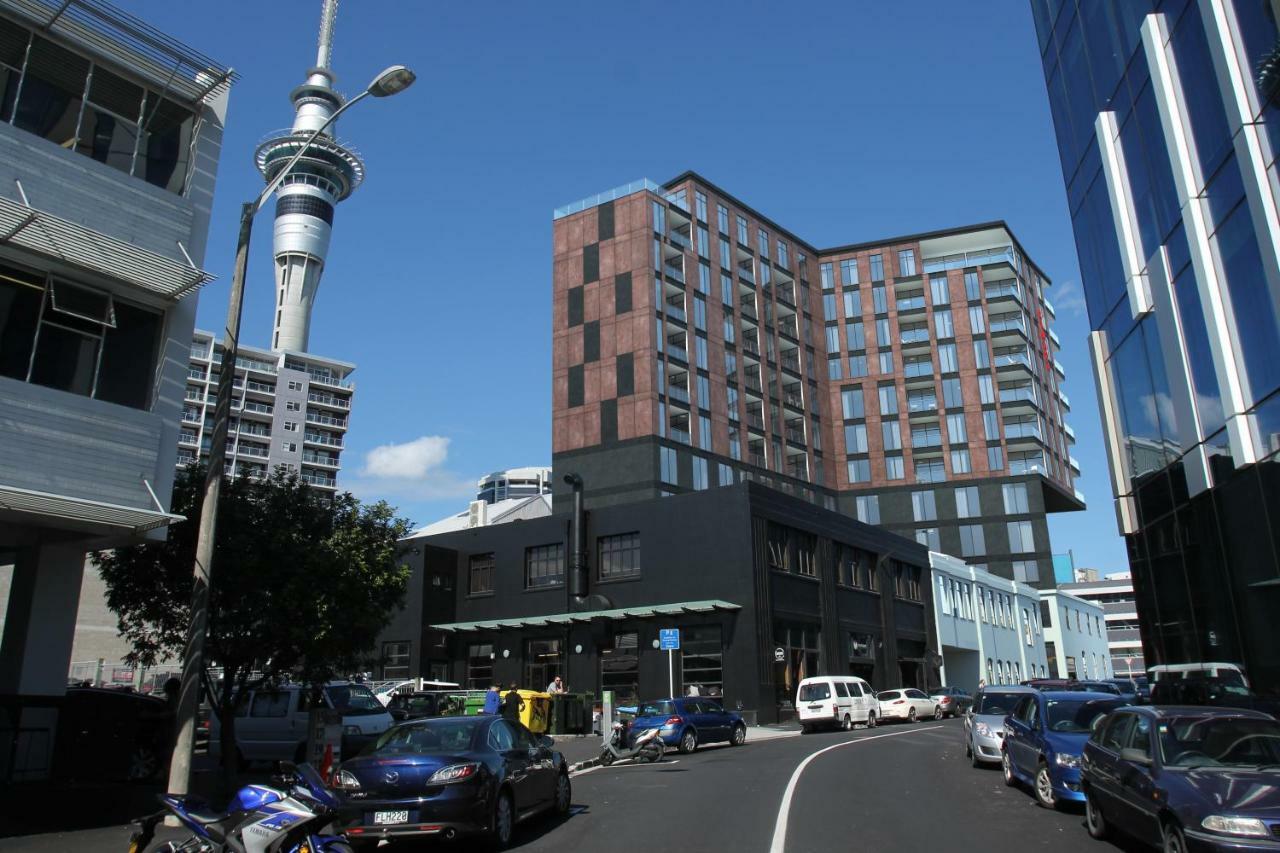 Ramada Suites By Wyndham Victoria Street West Auckland Exterior foto